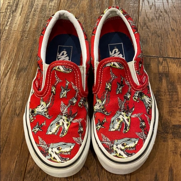 dinosaur tennis shoes